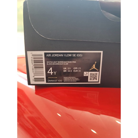 jordan 1 low bordeaux size 4Y - Picture 2 of 8
